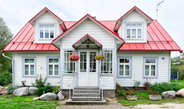 You are currently viewing 10 Reasons You’ll Actually Be Happier In a Smaller Home