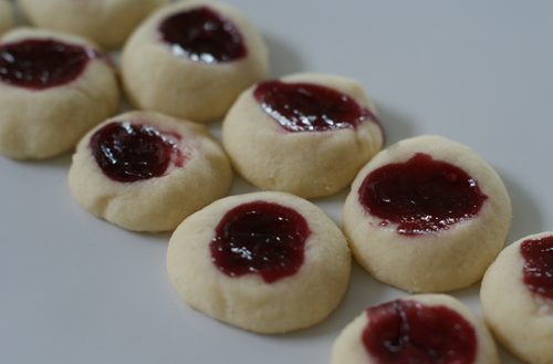 You are currently viewing 101 Days of Christmas: Shortbread Thumbprints