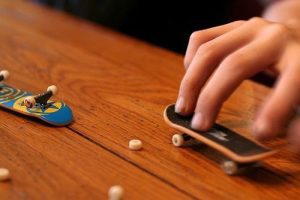 Read more about the article A Helpful Guide to Owning Fewer Toys