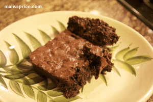 Read more about the article Liza’s Delicious Brownies {Made from Scratch}