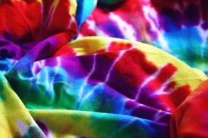 Read more about the article Classic Tie Dye Camp Crafts with A Twist