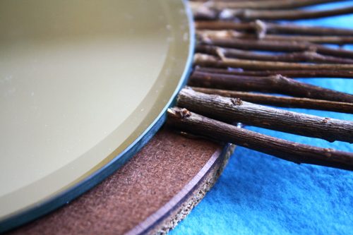 How to Make An Inexpensive Twig Mirror