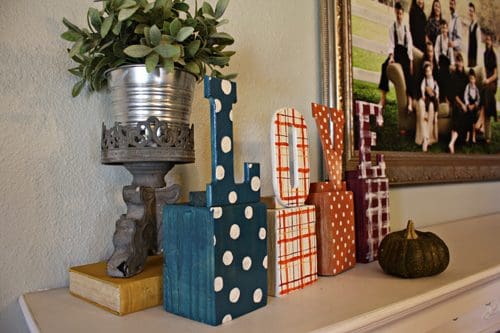 step by step mantle decorating