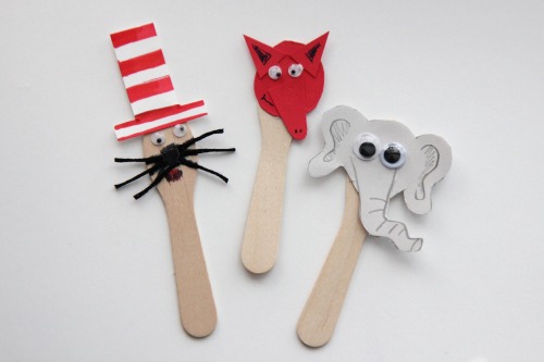 Book Inspired Popsicle Stick Puppets at lifeyourway.net