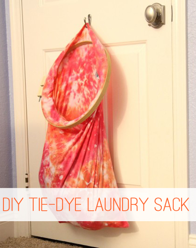 DIY Tie-Dye Laundry Sack at lifeyourway.net