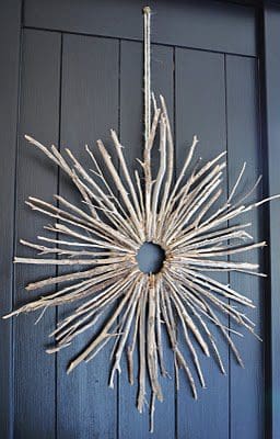 Starburst Twig Wreath {DIY Wreath Roundup at lifeyourway.net}