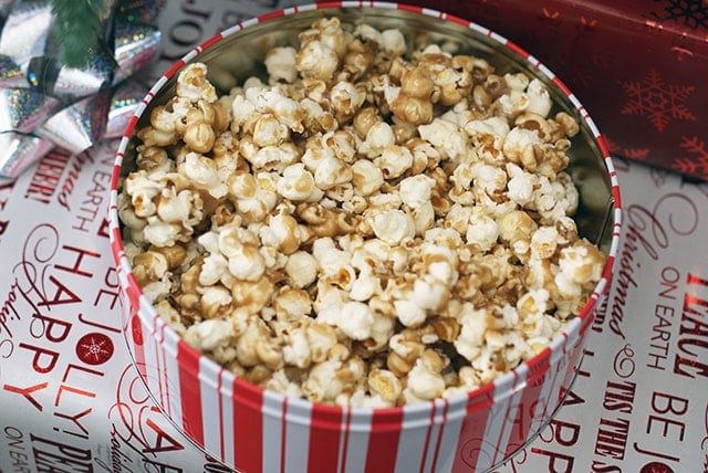 You are currently viewing Paula Deen’s caramel corn {101 Days of Christmas}