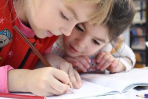 Read more about the article 3 Main Advantages and Disadvantages of Homeschooling for you Child