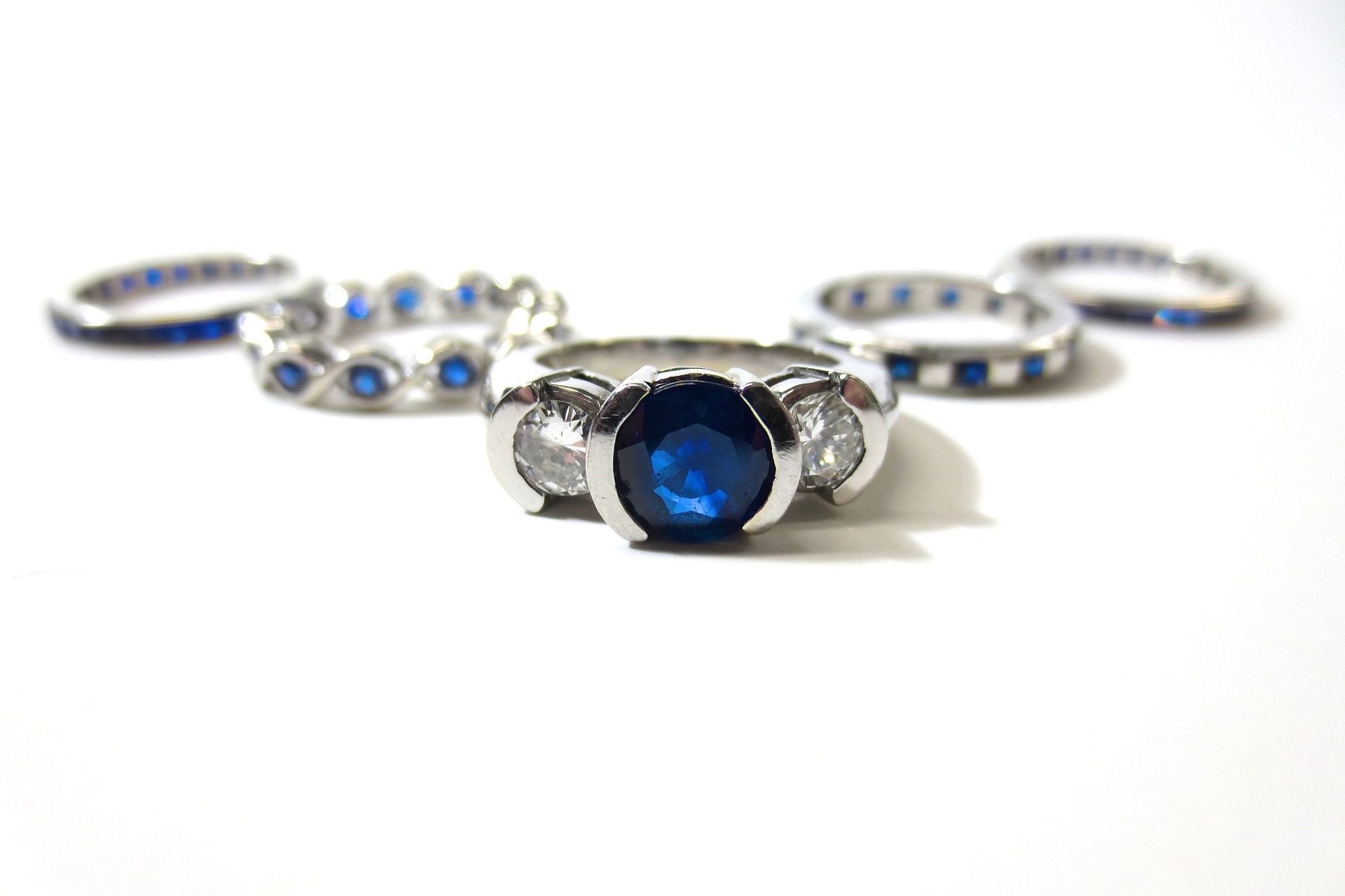 You are currently viewing Want to Choose the Perfect Blue Diamond Ring?