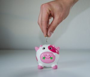 Read more about the article Simple Ways to Start Saving Money Right Away