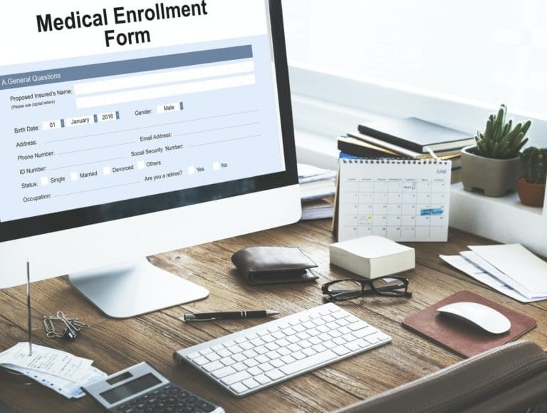 Helping Seniors Make Sense of Medicare Options for 2021