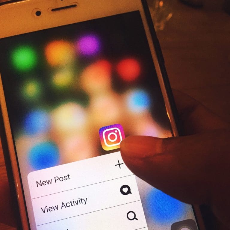 8 Useful Tips to Get More Comments on Instagram