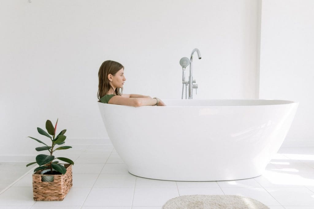 free standing bathtub