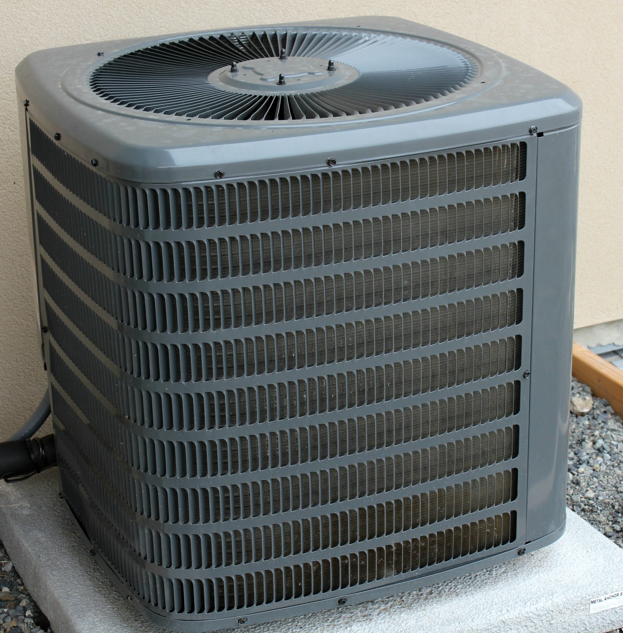 You are currently viewing 4 Mistakes You Should Avoid at All Costs When Buying a New Air Conditioner
