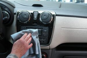 Read more about the article The best cleaning tips for car drivers