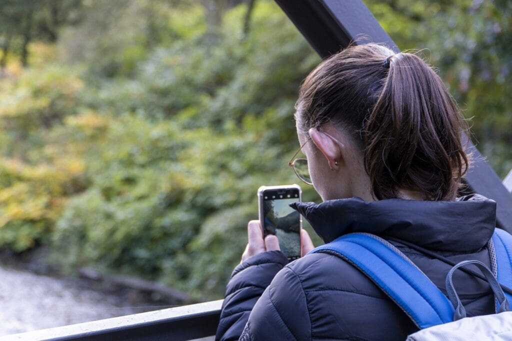 Taking pictures while Hiking 