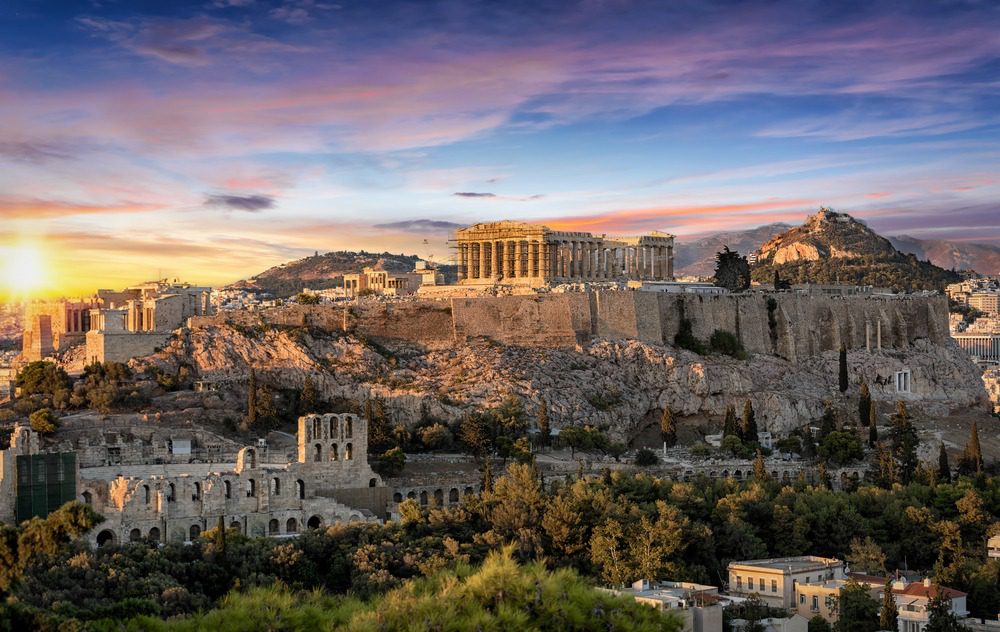 he,Parthenon,Temple,At,The,Acropolis,Of,Athens,,Greece,,During