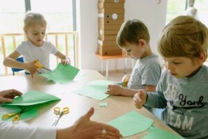 Read more about the article Scissor Skills Activities for Toddlers and Preschoolers