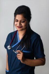 Read more about the article How to Find the Right Nursing Degree for You