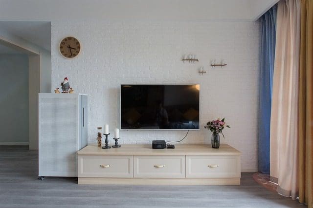 wall mount TV