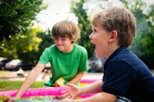 Read more about the article Five Tips to Help Your Autistic Child Make Friends