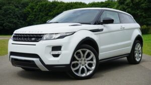 Read more about the article Why Buying a Land Rover Could Improve Family Life
