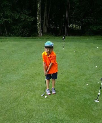 You are currently viewing Tips on Choosing the Perfect Junior Golf Set for Your Kids