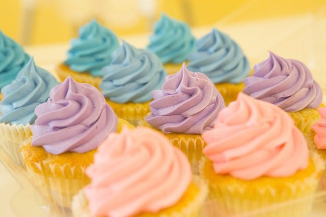 You are currently viewing From Cupcakes to Chocolates: 6 Exciting Ways to Utilize Silicone Molds in Baking