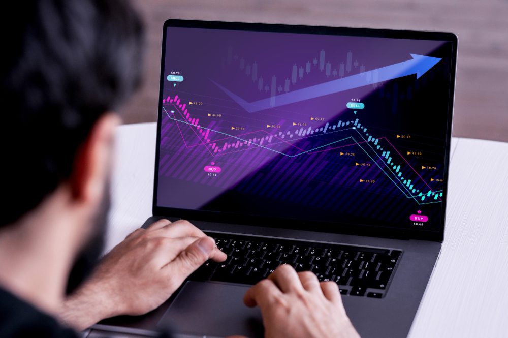 You are currently viewing What Tools to Use to Improve Your Binary Options Trading Performance: A Guide