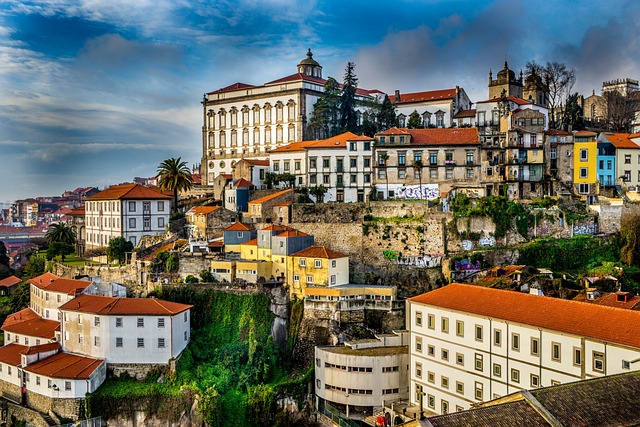You are currently viewing Navigating Tax and Legal Obligations for Expatriates in Portugal