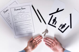 Read more about the article How Divorce Proceedings Manage Financial Distribution and Obligations