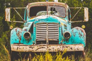 Read more about the article Dynamic Legal Solutions: Crafting Your Path to Justice After a Truck Accident