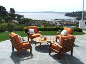 Read more about the article Outdoor Entertaining Essentials: Must-Have Furniture for 2024