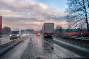 Read more about the article Does Bad Weather Cause More Trucking Accidents?