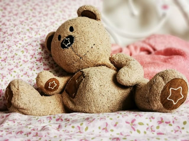 Enhancing Bedwetting Therapy with Repeated Audio Training Techniques